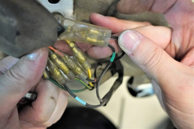 ハーネス接触不良による電装トラブル